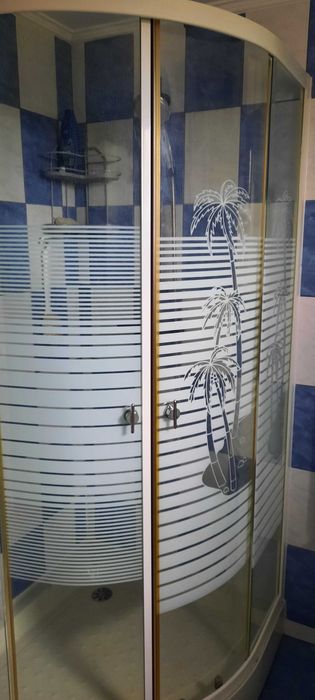 Cabina dus 90 cm cu cadita