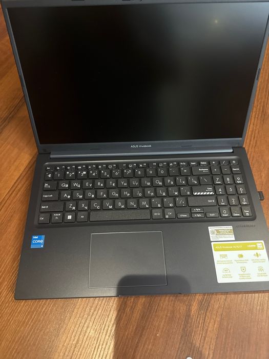 Noutbuk sotiladi yengi masla oganimga 5 6 kun boldi