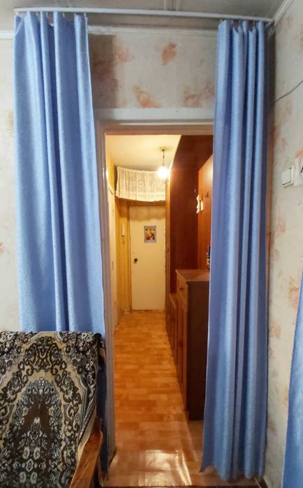 Продам 2-комн квартиру по пр. Строителей