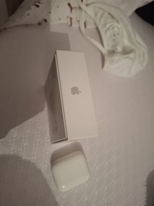 Продам наушник срочно