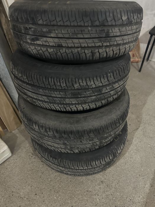 Продам шин в хорошем состояный