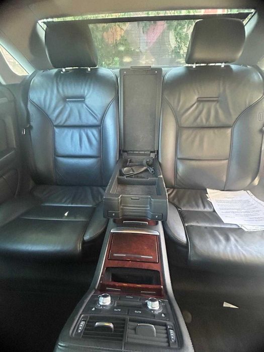 AUDI A8L D3 (2004) Long Wheel Base (LWB) • V8 • Limuzină Full Luxury