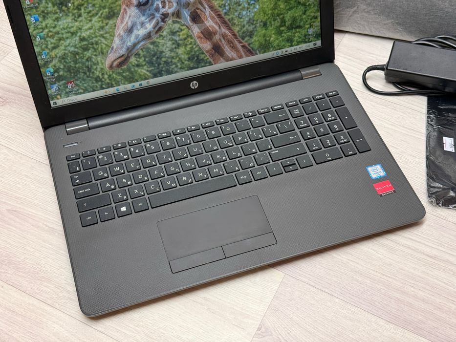 2020г Hp i3 SSD в идеальном состояний