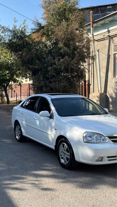 Lasetti 1.8 avtomat