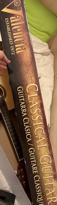 Класическа китара VALENCIA