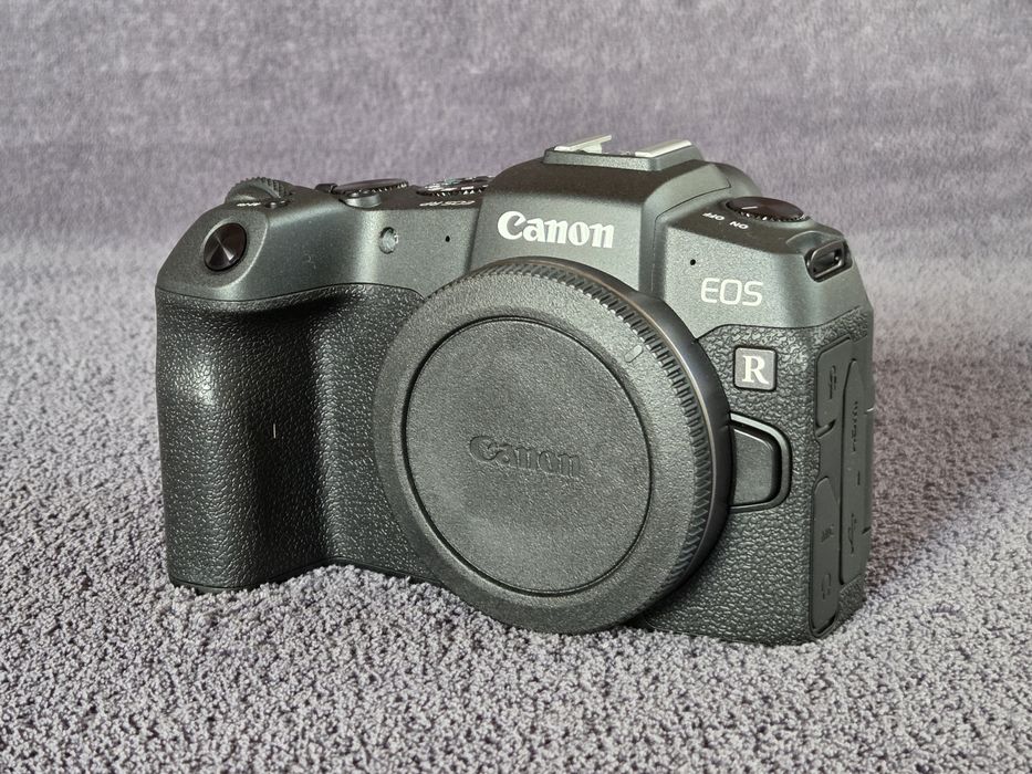 Vând Canon EOS RP – Full Frame, 26.2 MP – NOU, sigilat, cu garanție 24 luni