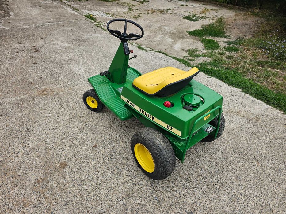 Тракторна Косачка JOHN DEERE.