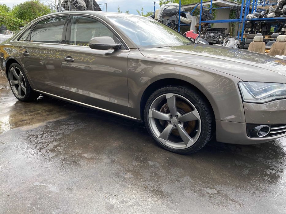 Dezmembrez audi a8 4h 4.2 d cod CDSB/bara a8/far matrix/interior/stop