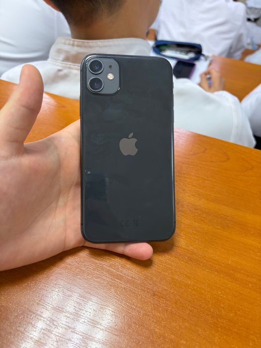 Iphone 11 64гб в хорошем состояний
