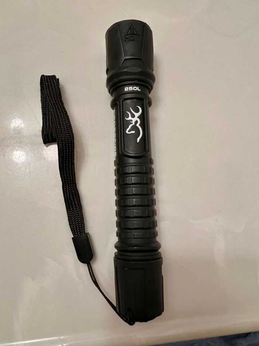 Светодиодный фонарик Browning Crossfire 250L, 2AA