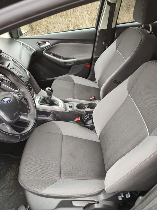 Ford focus 2012 benzina 101 cai
