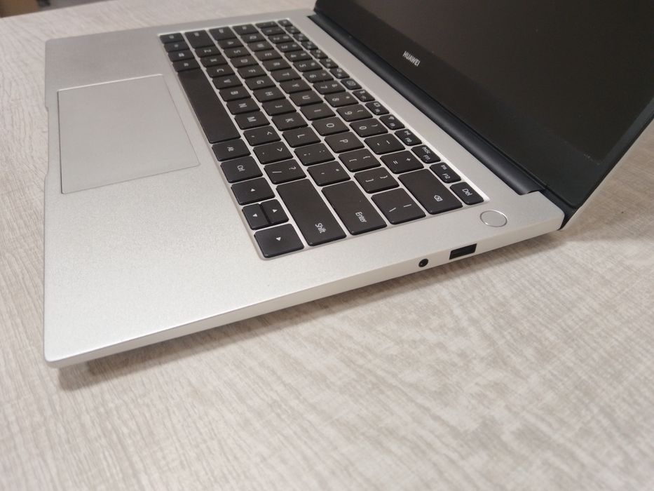 Лаптоп Huawei MateBook D15 Ryzen 5