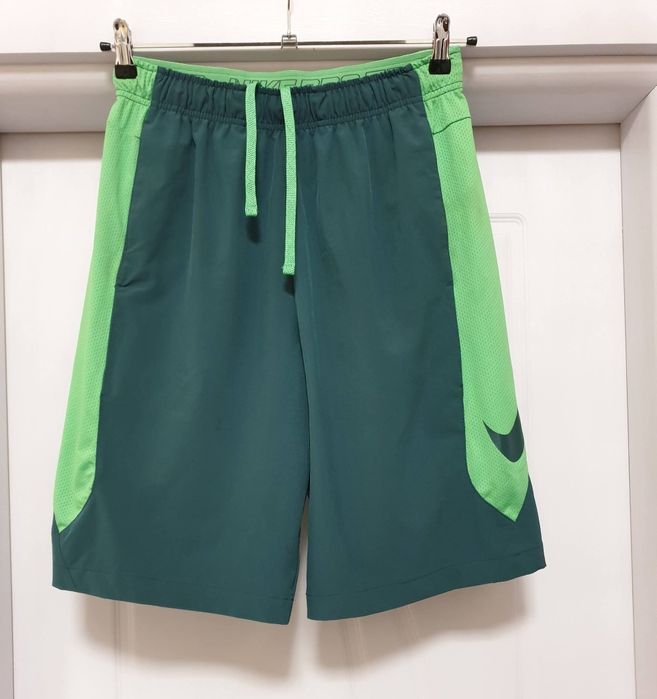 Нови.  Мъжки оригинални къси панталонки. Nike PRO .