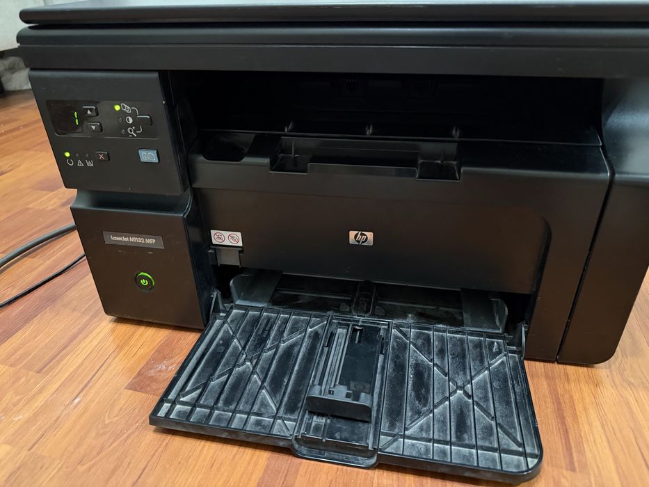 Продам принтер 3 в 1 hp m1132