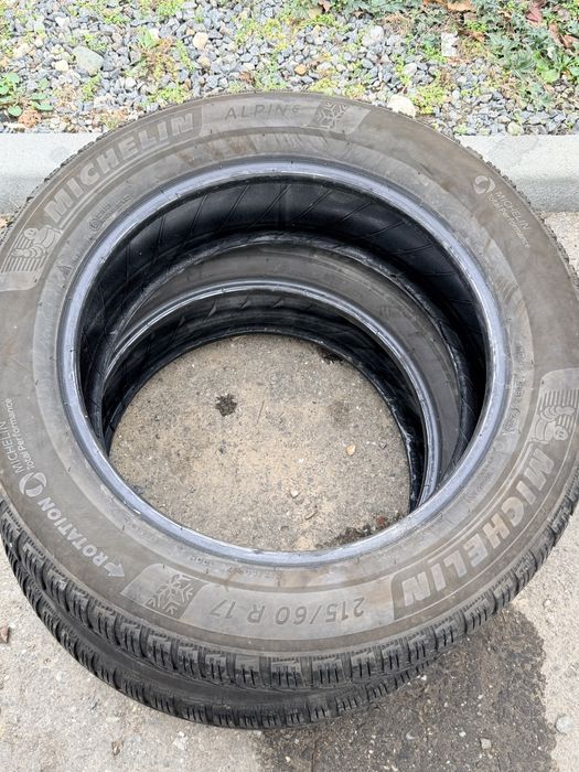 Vand Doua bucati Michelin