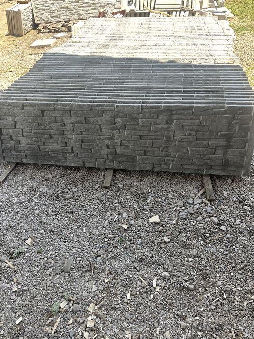 Gard beton placi si stalpi