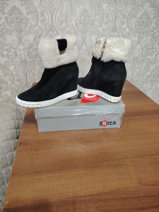 Женская обувь в отличном состоянии