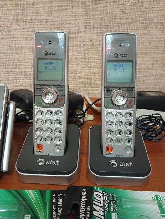 3 в 1! Продам радиотелефон AT&T три трубки на один телефонный номер.