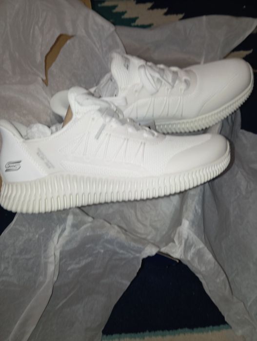 Adidași Skechers dama 38