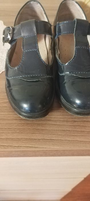 Продам Туфли школьные