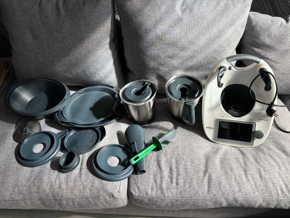 Thermomix TM6 (folosit de maxim 10 ori)