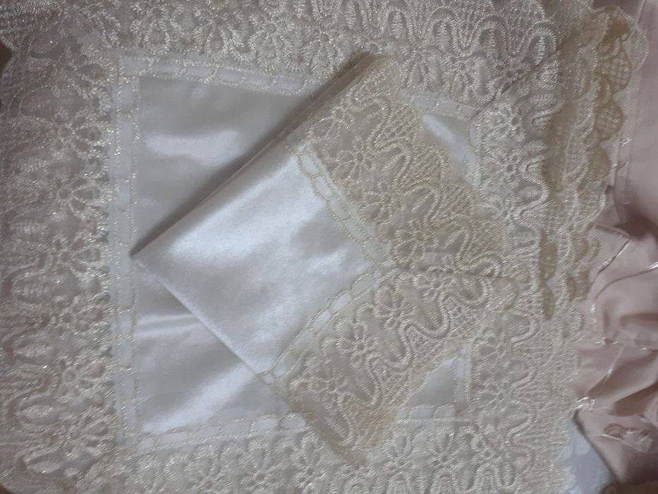 Dasturhon salfetka sotiladi