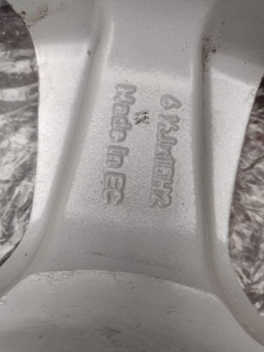 Перфектни ENZO 15-4x100 ET38 6.5j  Дачия Докер