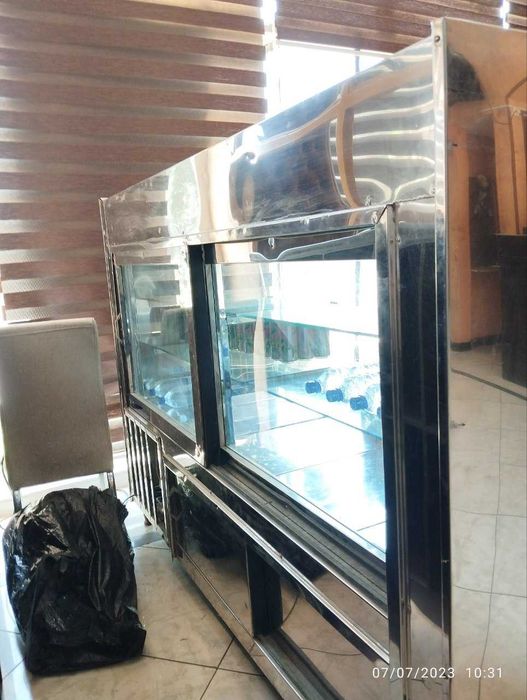 Холодильники для напитков,сладостей,колбас.