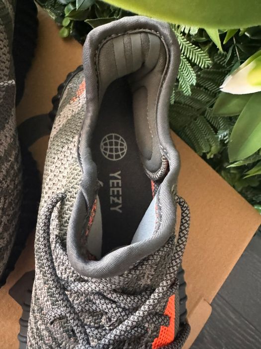 Yeezy Boost 350 V2