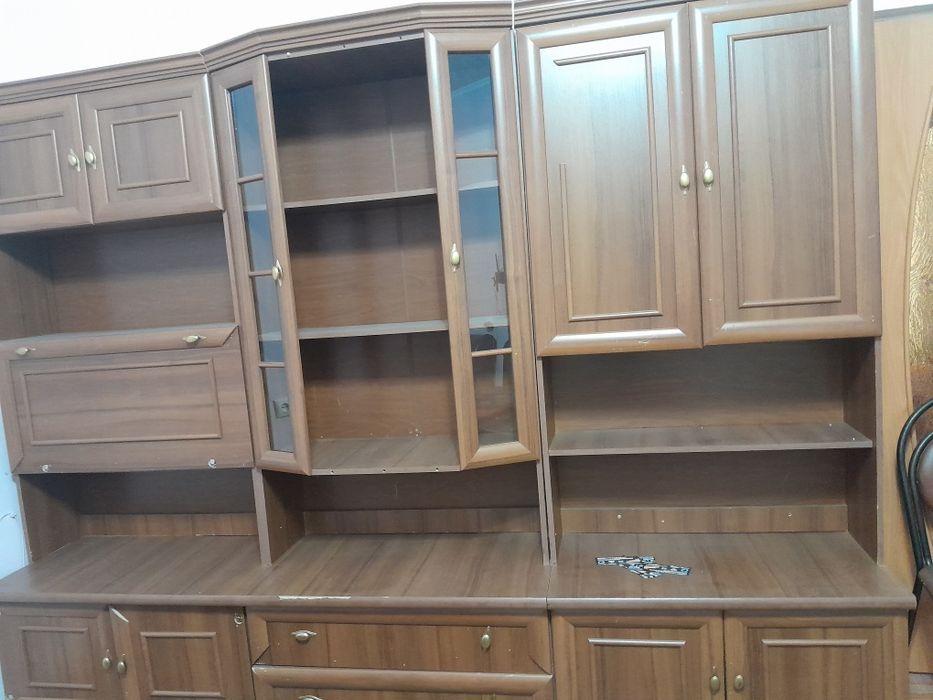 Шкаф/стенка сатылады