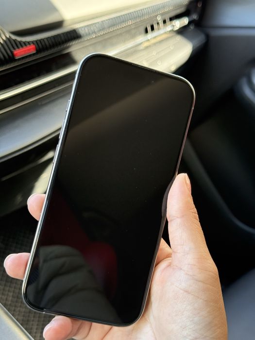 Продам iphone 16 pro