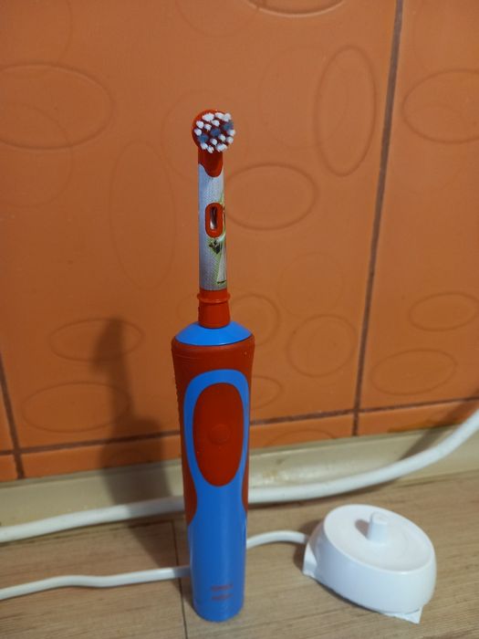 Periuța de dinți OrabB