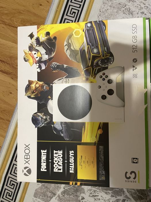 xbox series s gilded hunter bundle