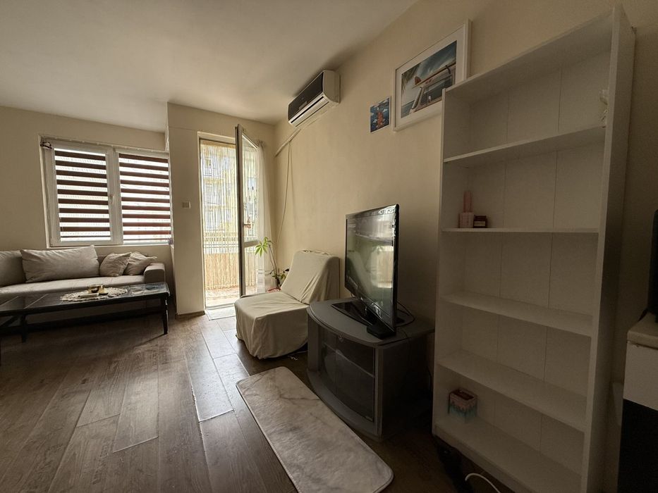 Дава се под наем Двустаен апартамент в Варна, Спортна зала - 52 кв.м за 433.5 € - Снимка #3