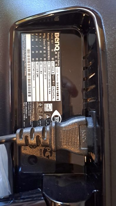 Negociabil  -Monitor Led BenQ