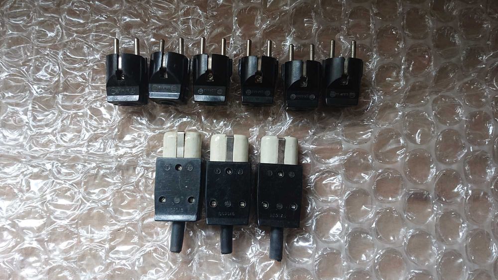 Нови старо производство щекери и щепсели.