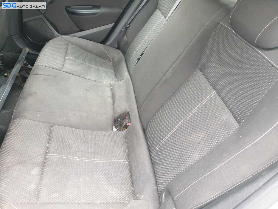 Bancheta Spate Sezut cu Spatar Textil Opel Astra J Hatchback 2009 - 2016 [C7341]