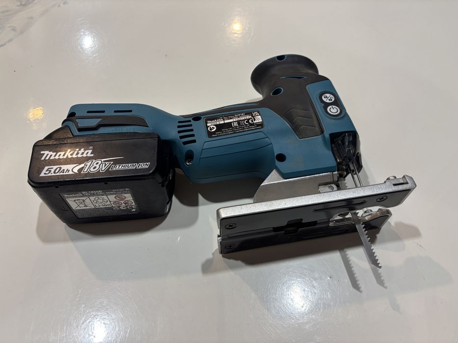 Pendular makita DJV181 2025 ca nou