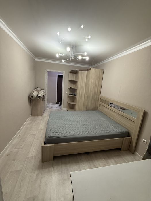 Сдам 2-хкомнатную квартиру в субаренду цена договорная!