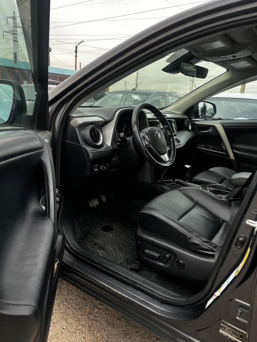 Toyota RAV 4 Машина
