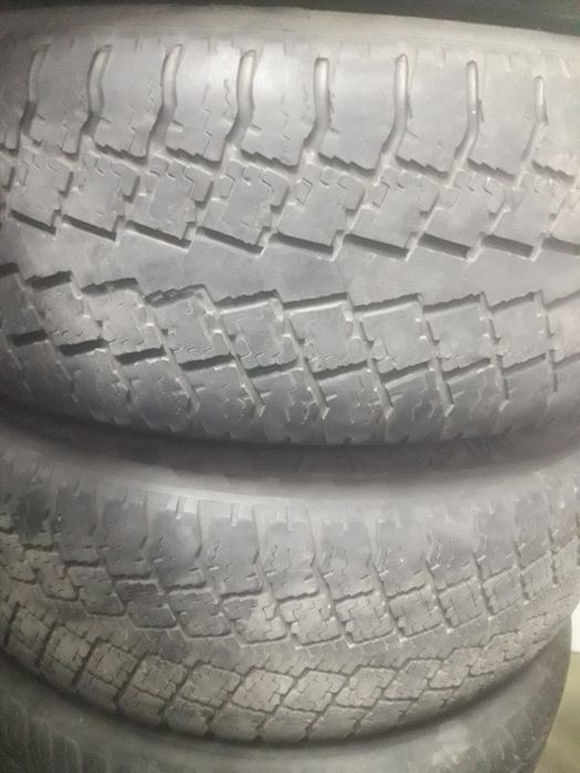 Продам четыри баллона на 15