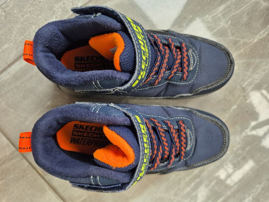 Ghete impermeabile Sketchers S-Lights bleumarin 31