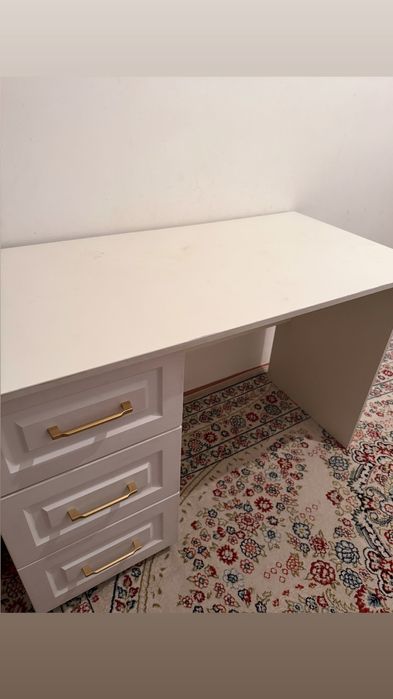 Рабочий стол для учебы