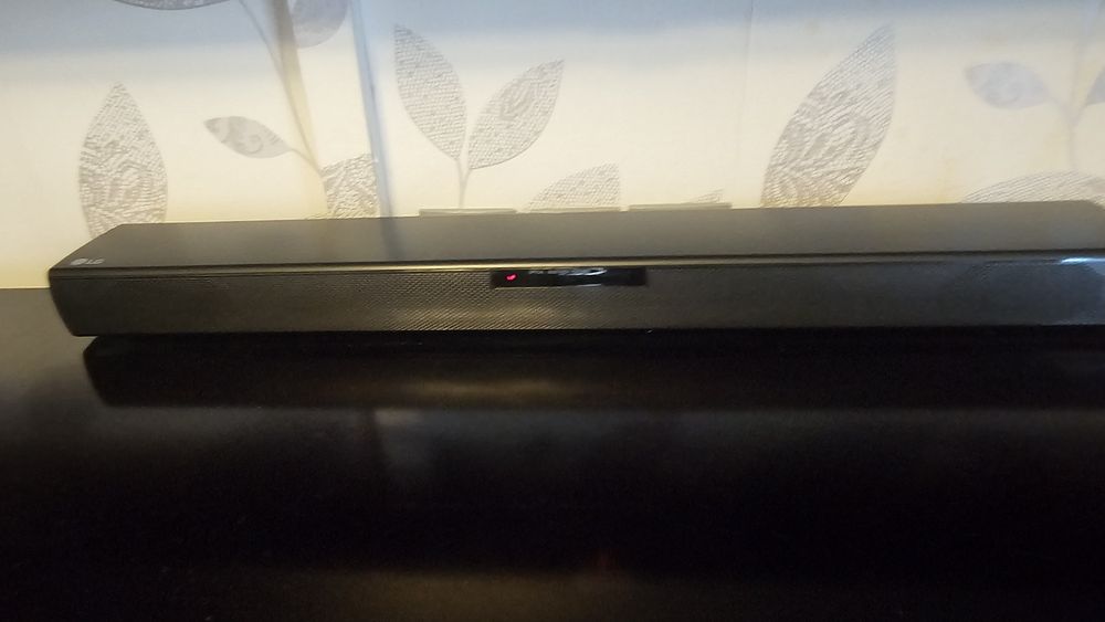 Саундбар LG SQC1