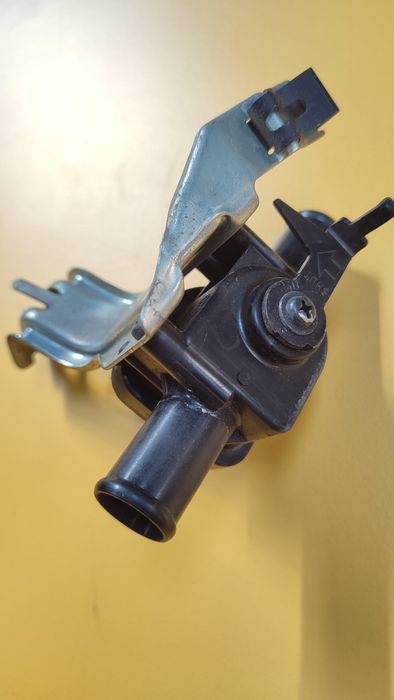 Кран печки Toyota Surf 185 Prado 95