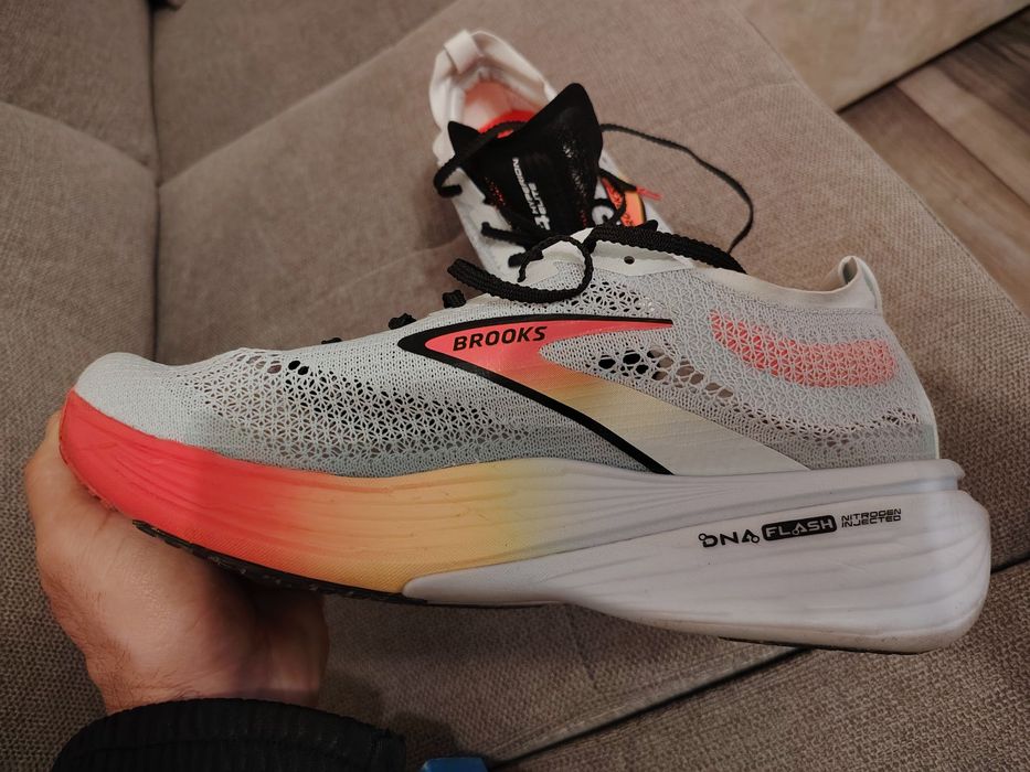 Brooks Hyperion Elite 4