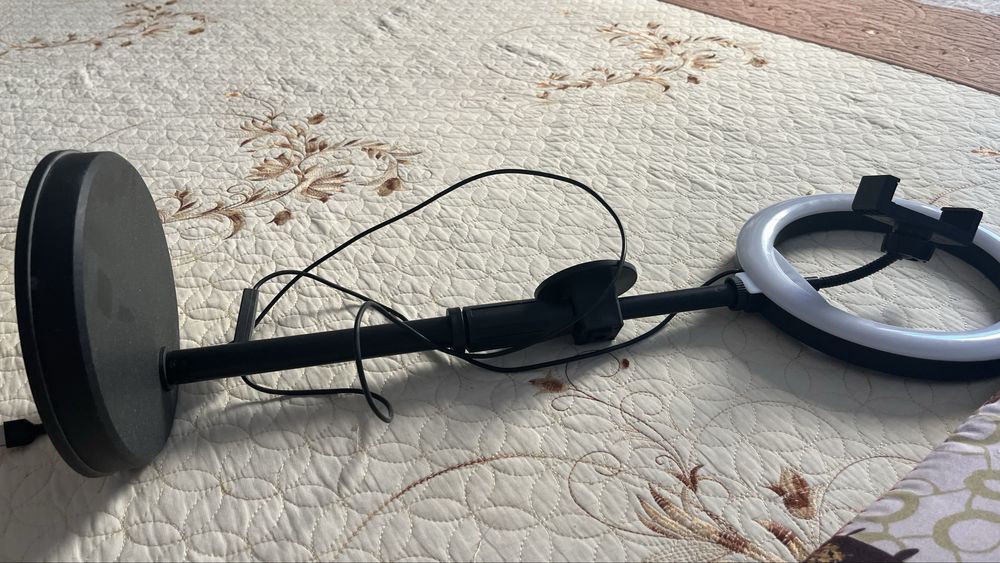 Настольная лампа