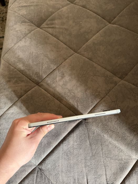 Tab a8 planshet sotiladi