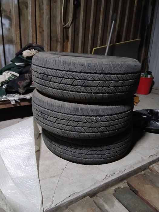 Grenlander  215/60 R17