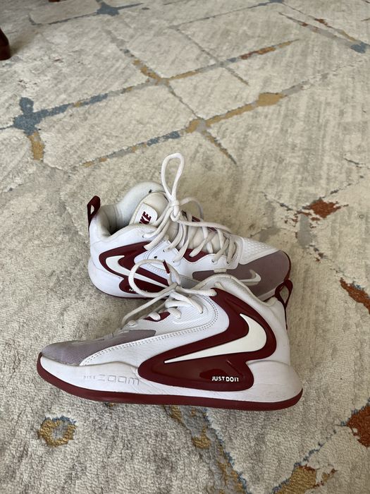 Кроссовки волейбольные  nike